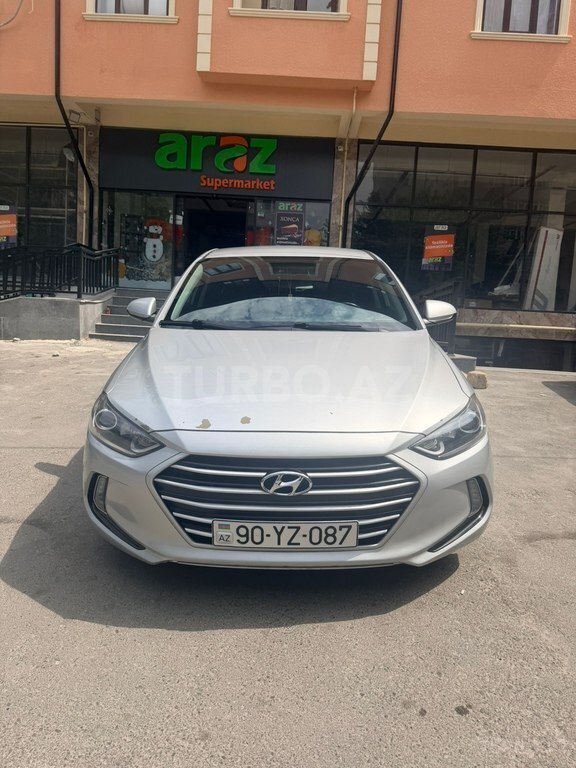 Hyundai Elantra