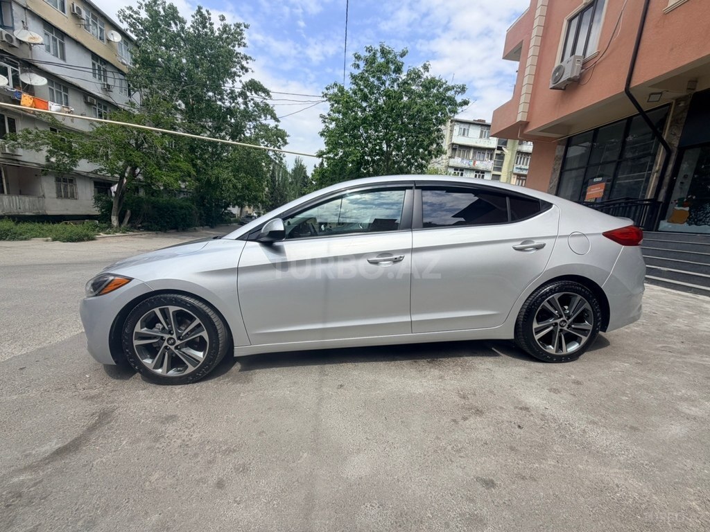 Hyundai Elantra