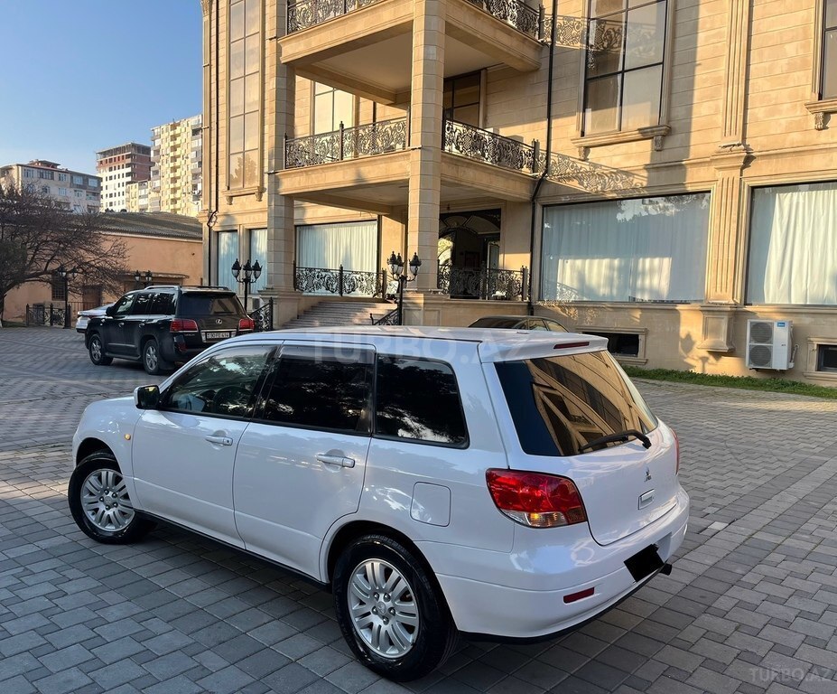 Mitsubishi Airtrek