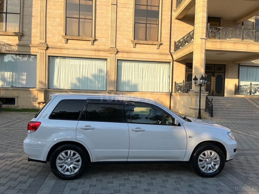 Mitsubishi Airtrek