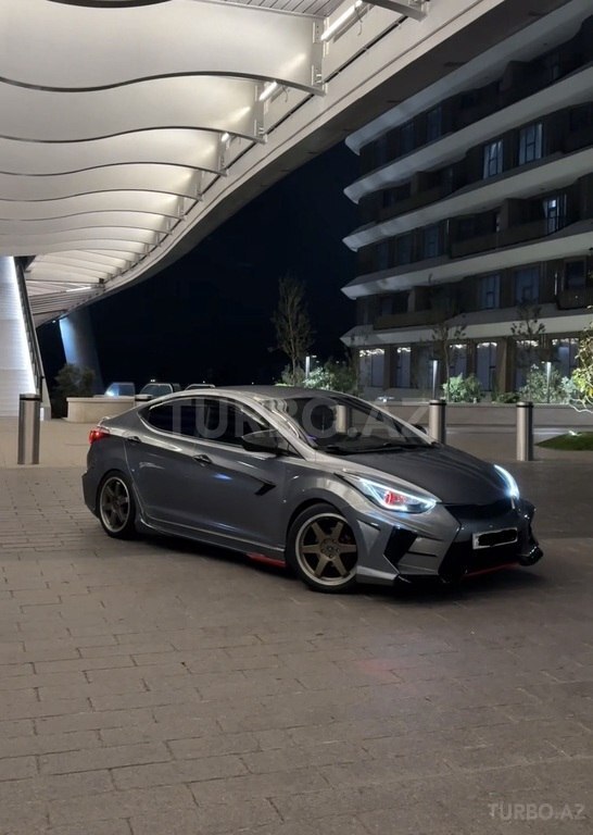 Hyundai Elantra
