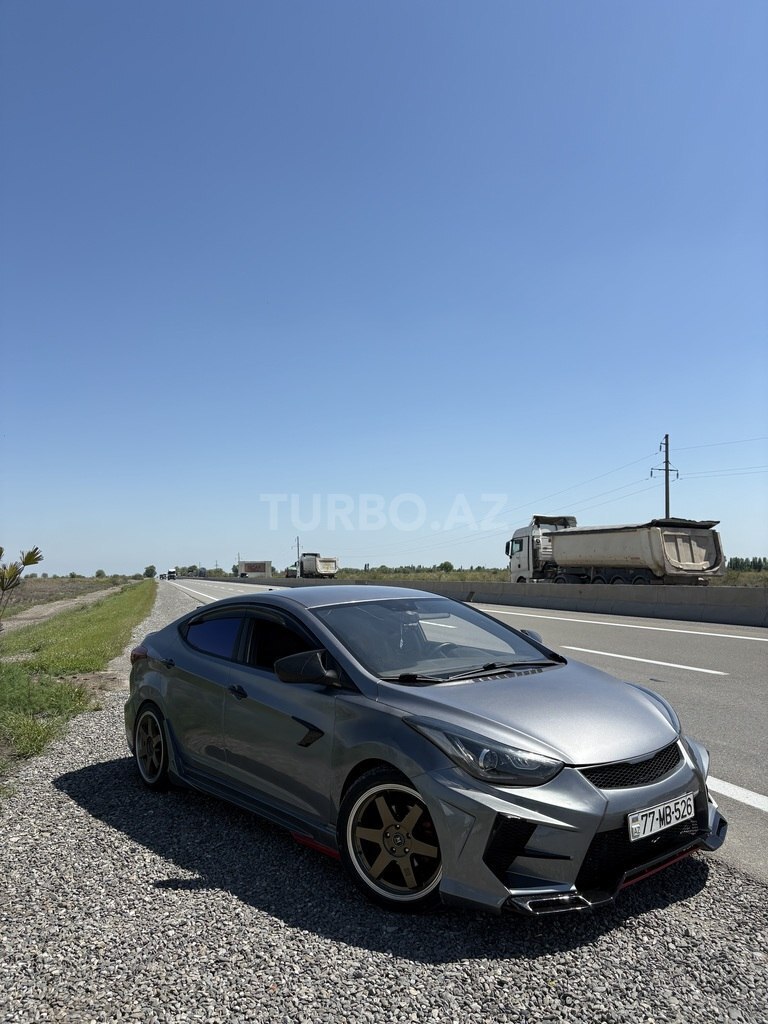 Hyundai Elantra