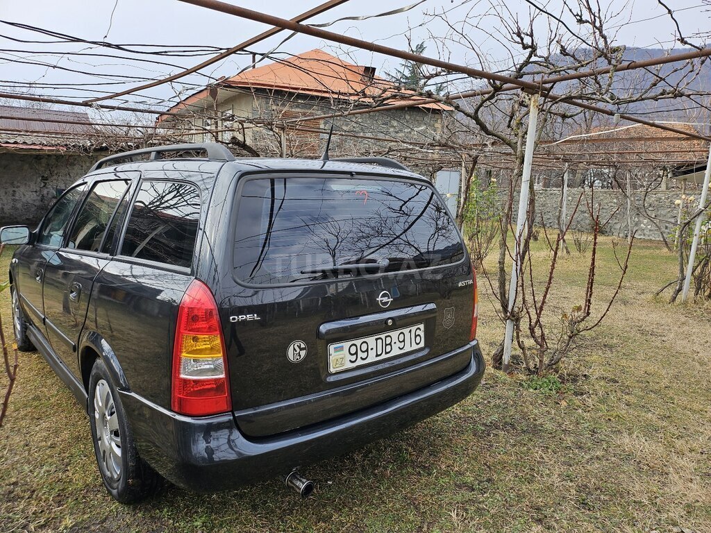 Opel Astra
