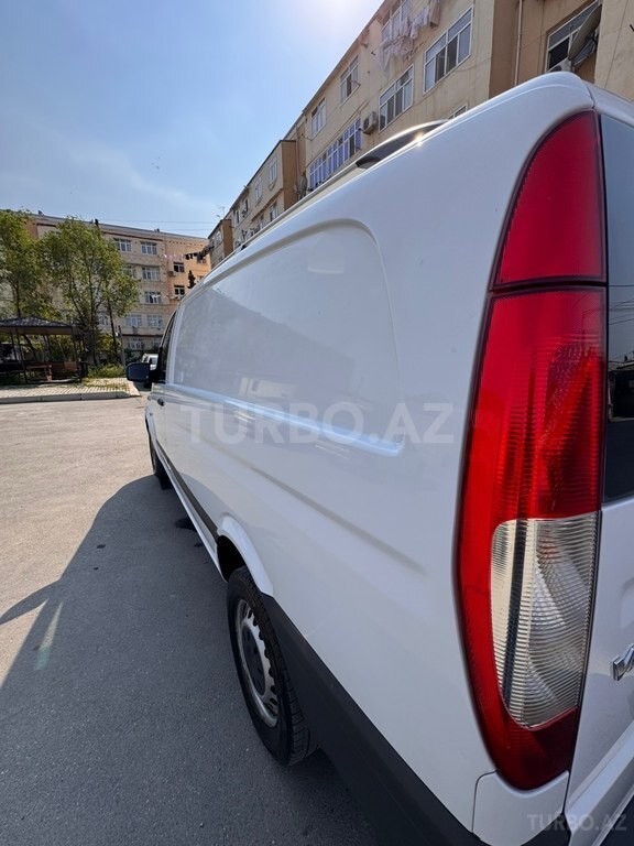 Mercedes Vito