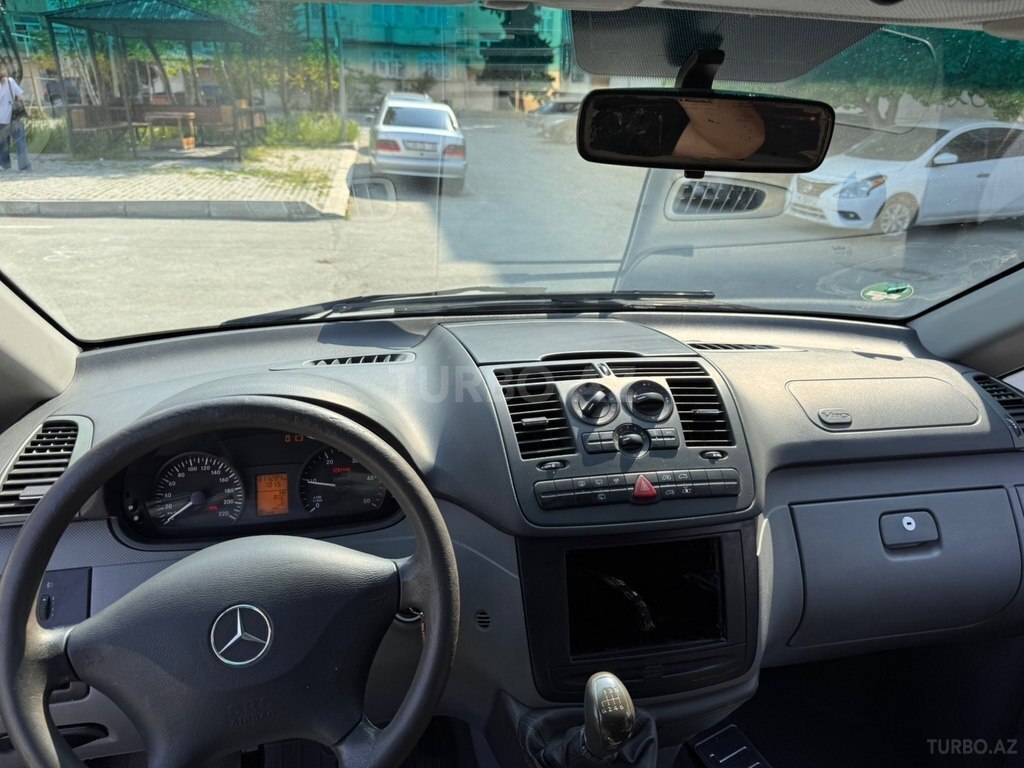 Mercedes Vito