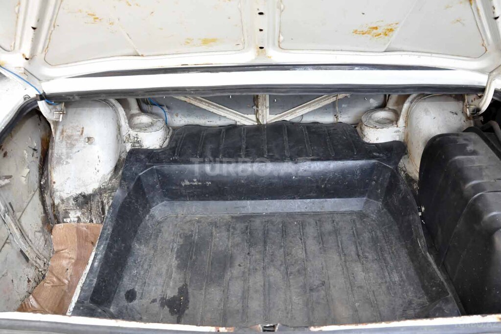 LADA (VAZ) 21011