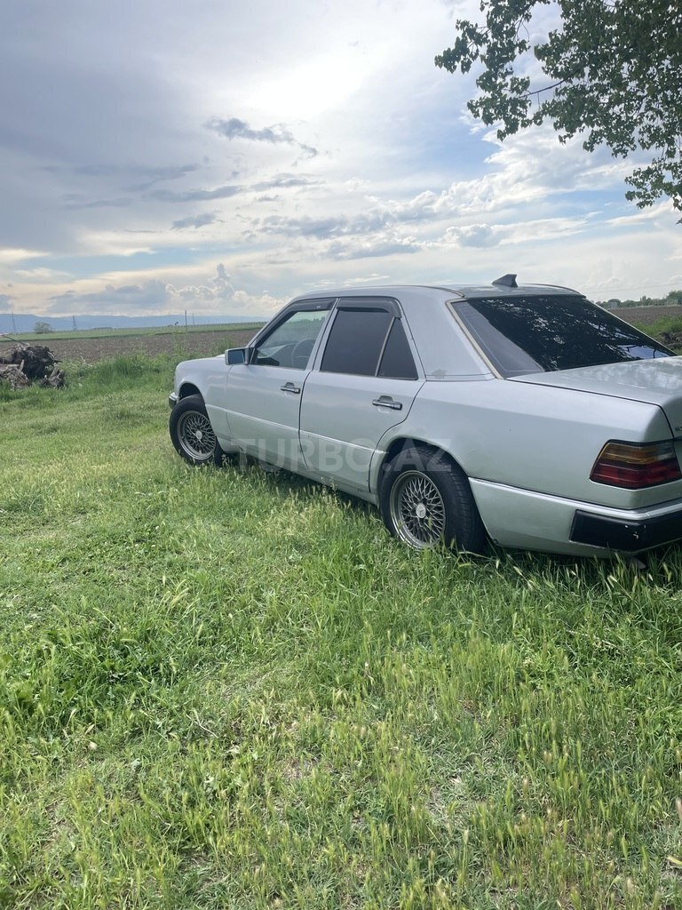 Mercedes 200 D