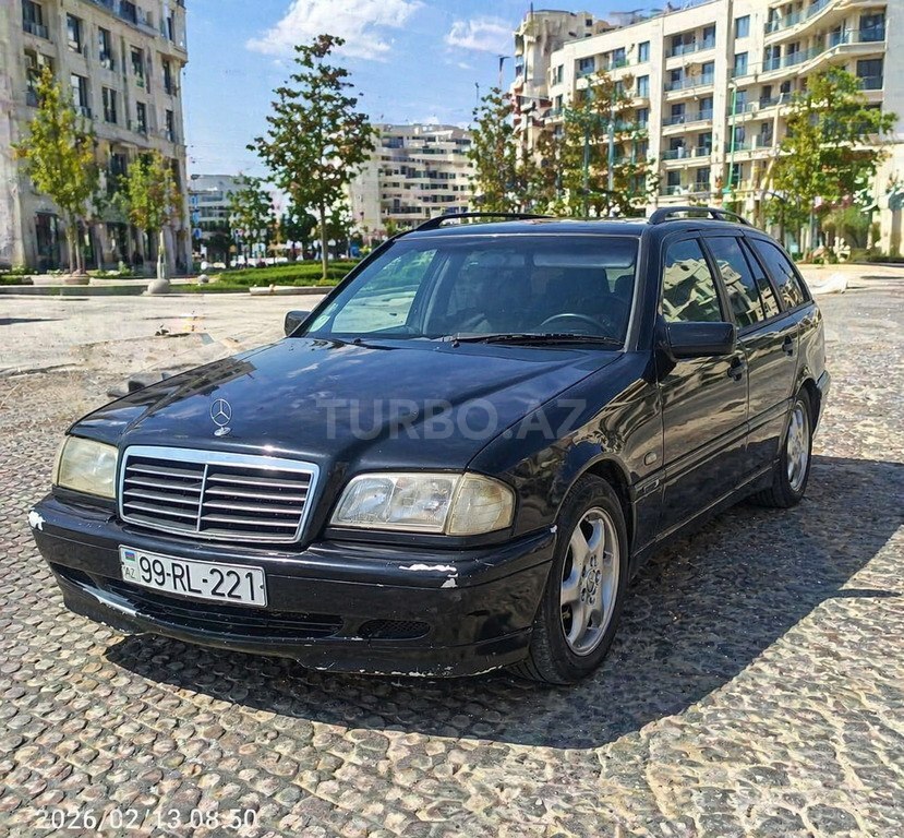 Mercedes C 230