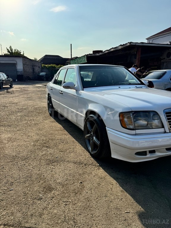 Mercedes 200 D