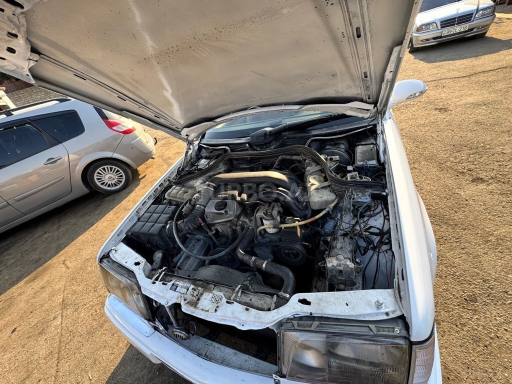 Mercedes 200 D