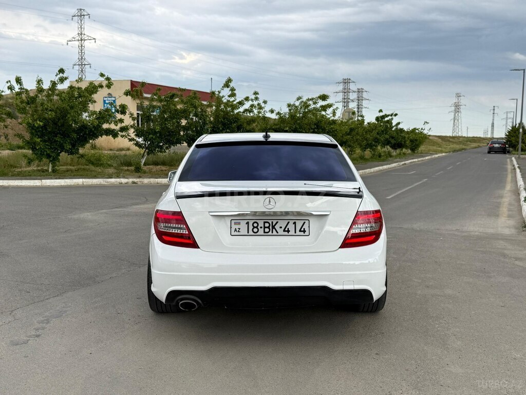 Mercedes C 250