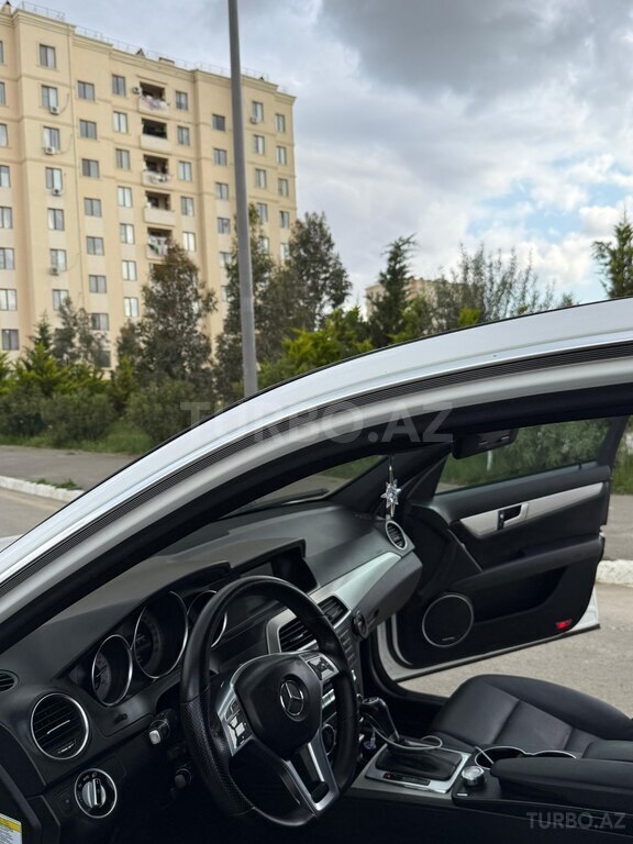 Mercedes C 250