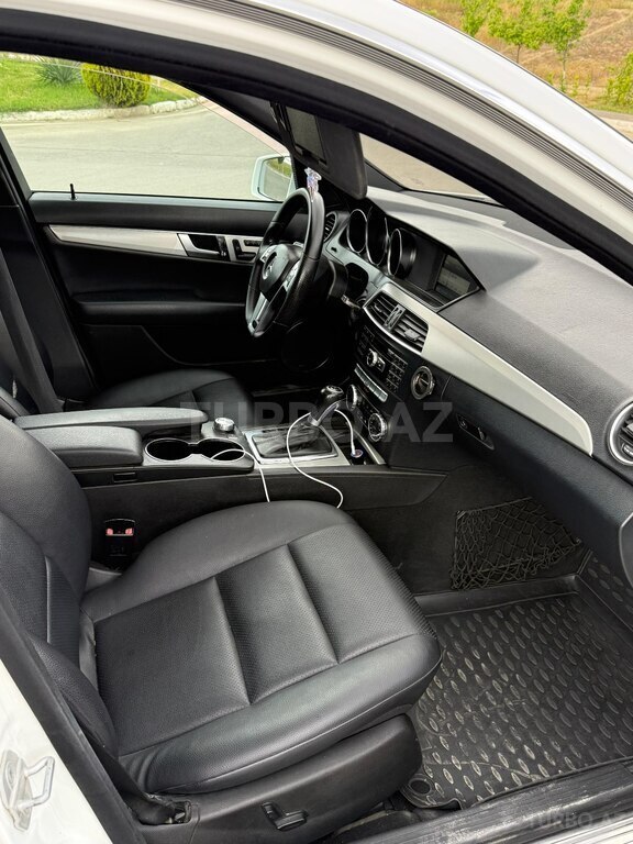 Mercedes C 250