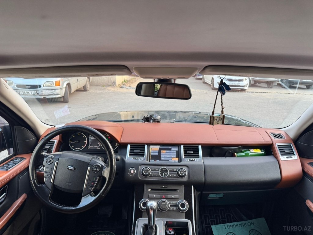 Land Rover RR Sport