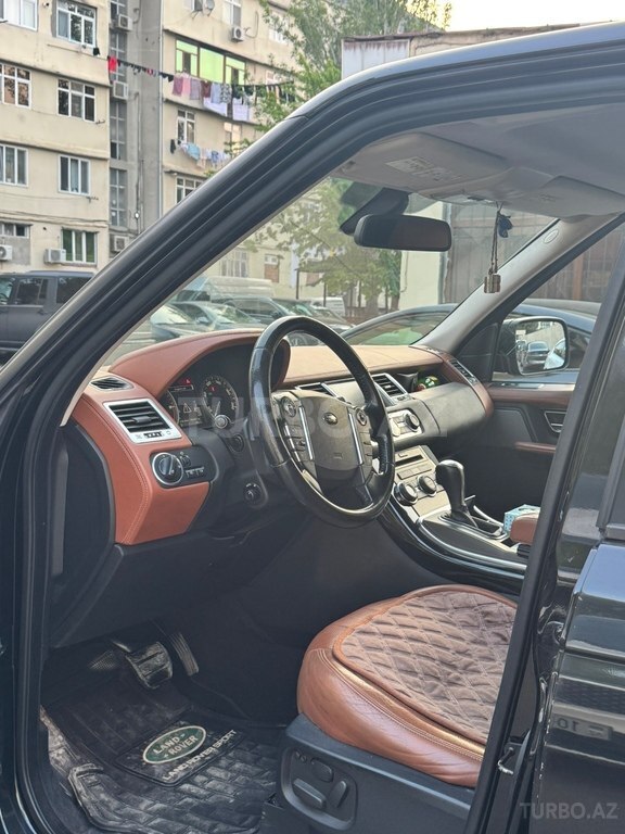 Land Rover RR Sport