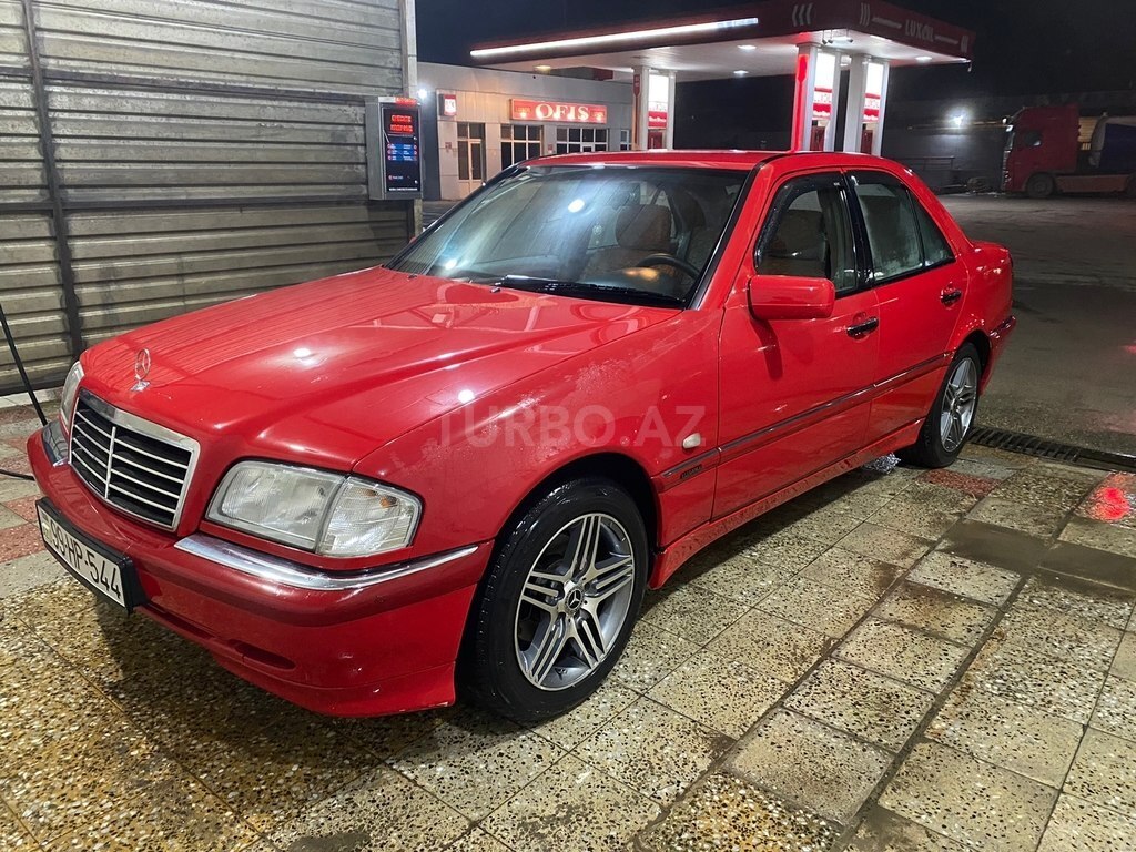 Mercedes C 180