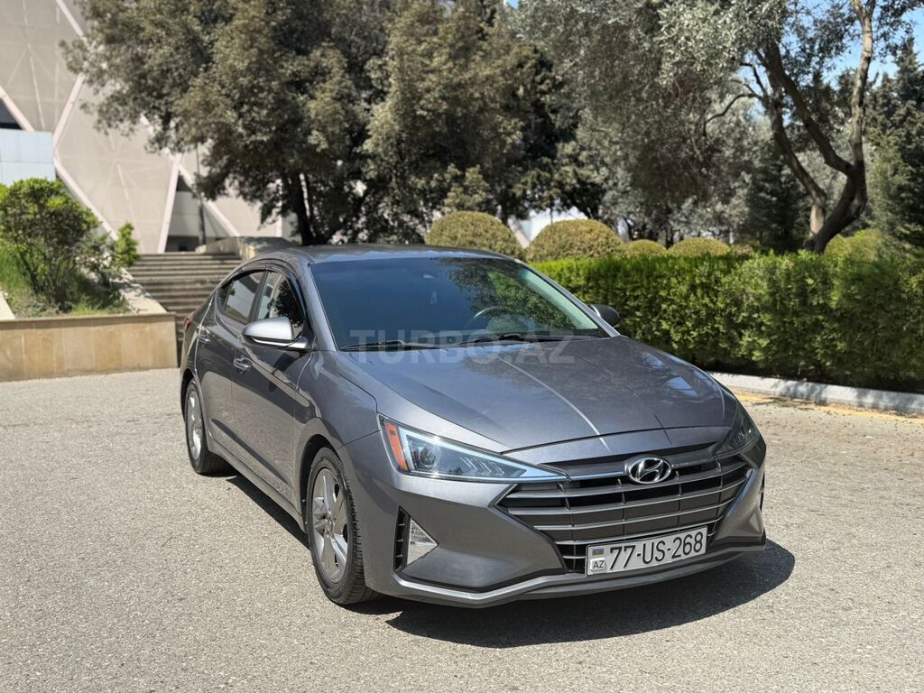 Hyundai Elantra