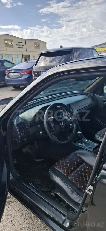 Mercedes C 240