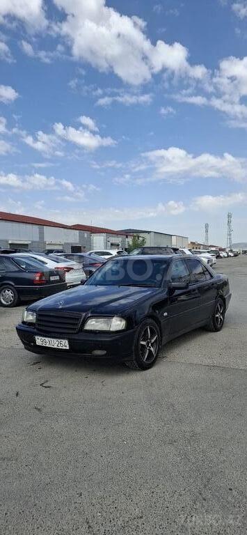 Mercedes C 240