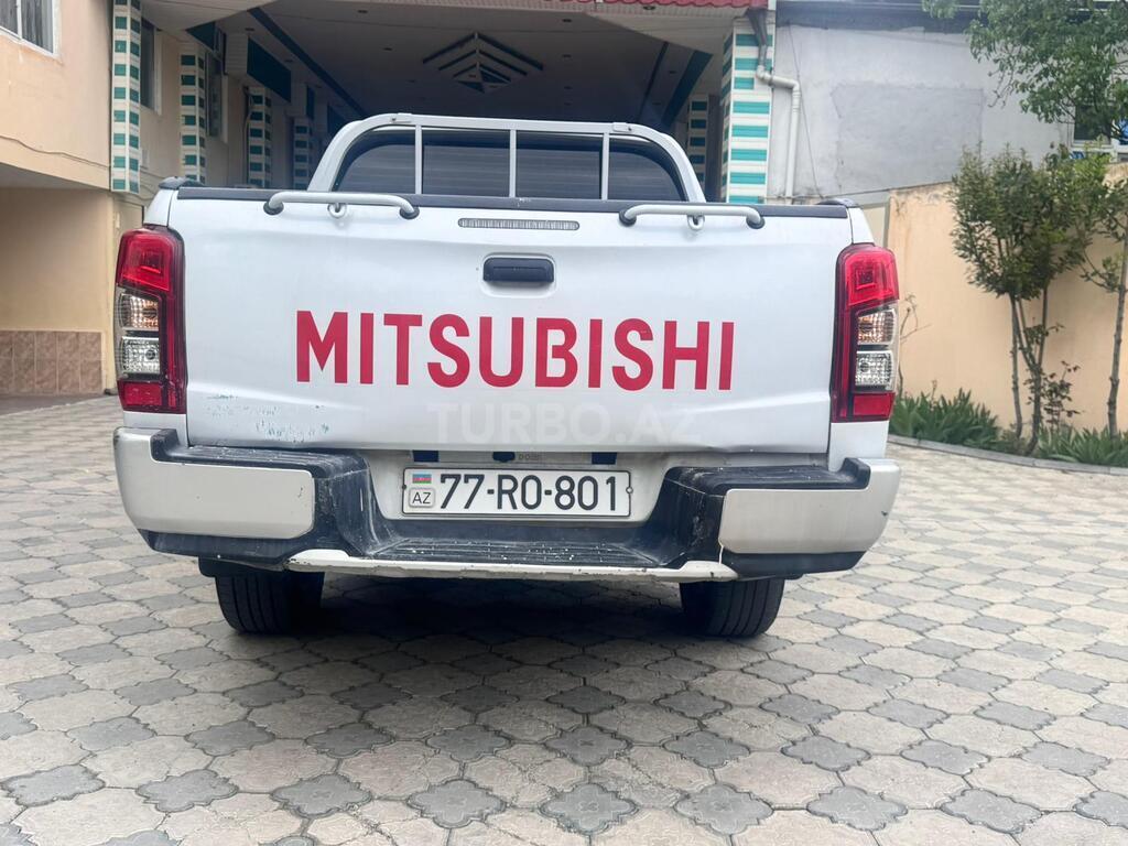 Mitsubishi L200