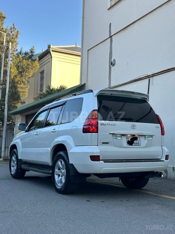 Toyota Land Cruiser Prado