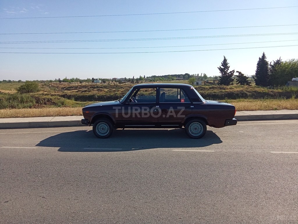 LADA (VAZ) 2107