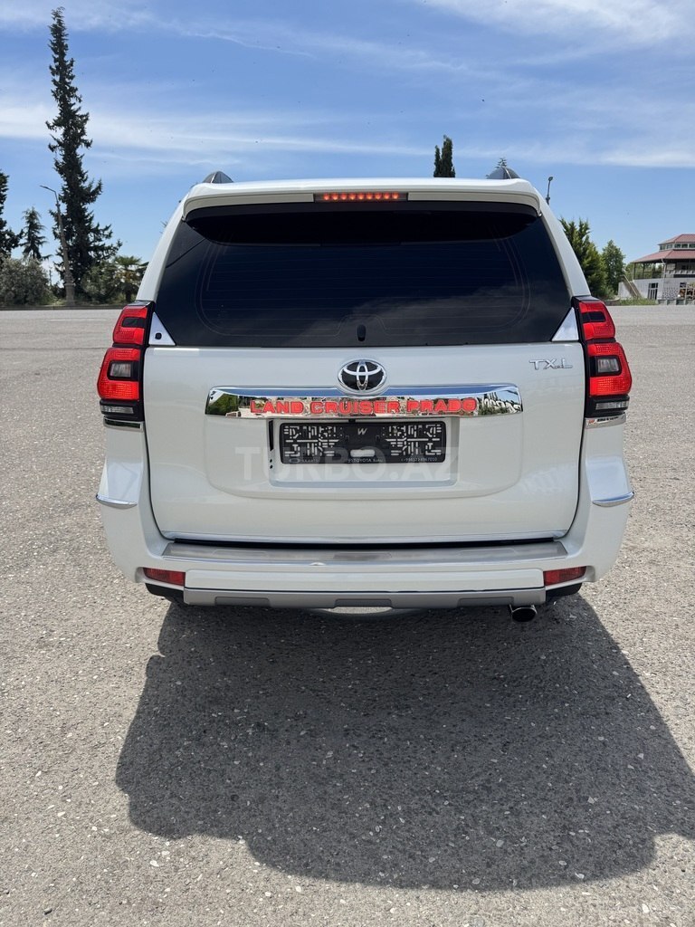 Toyota Land Cruiser Prado