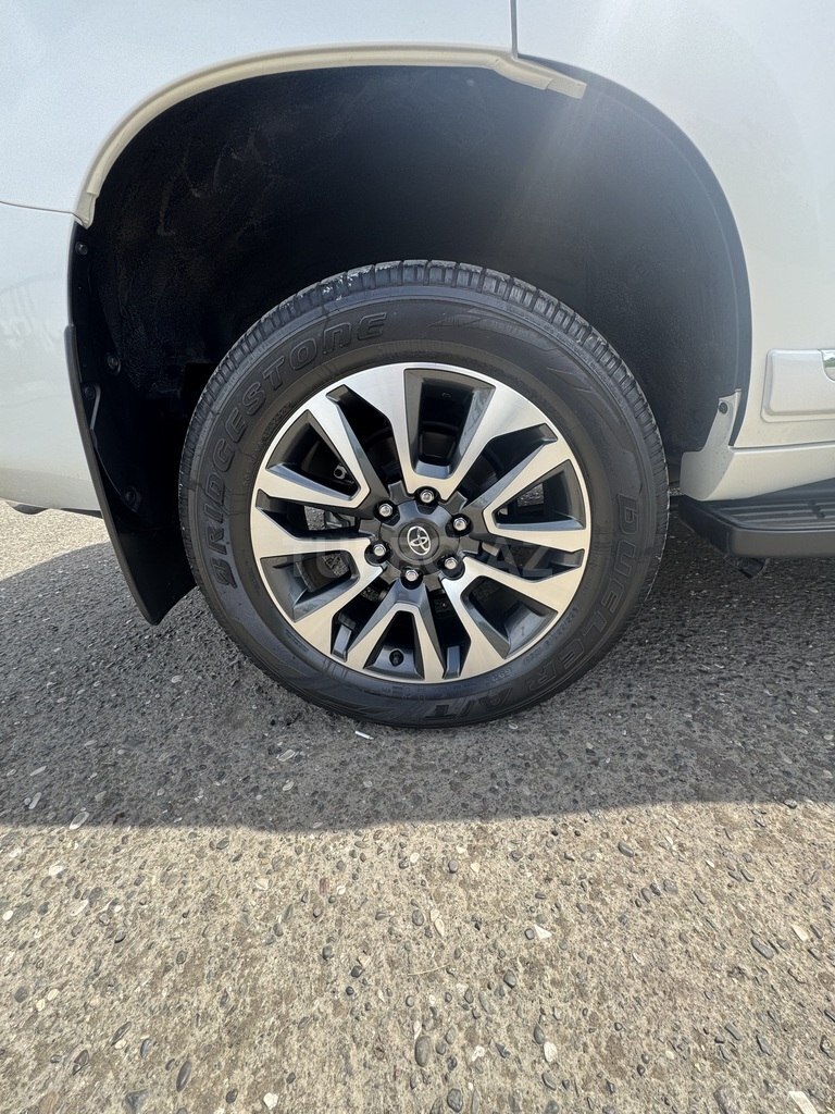 Toyota Land Cruiser Prado