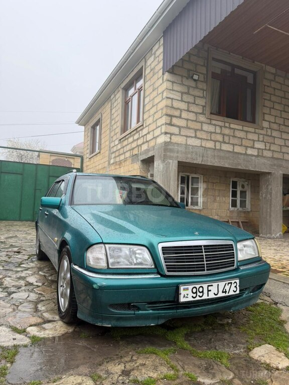 Mercedes C 180