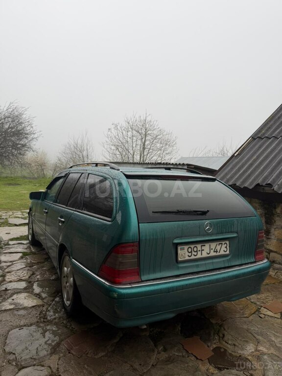 Mercedes C 180