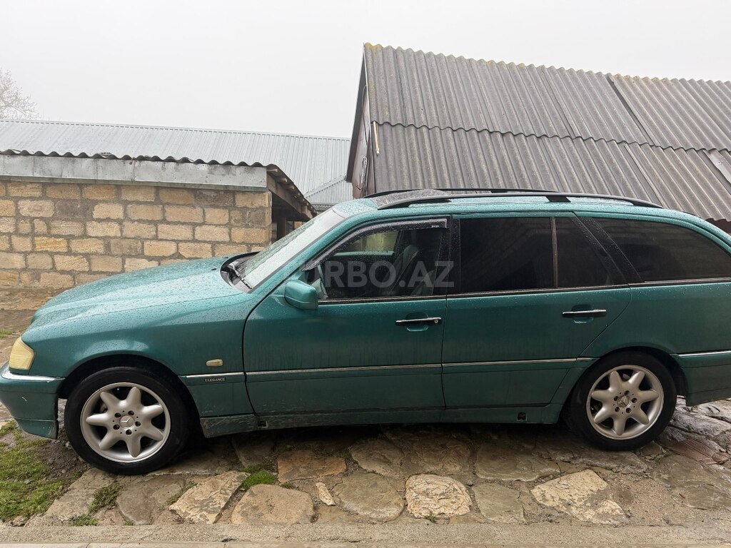 Mercedes C 180