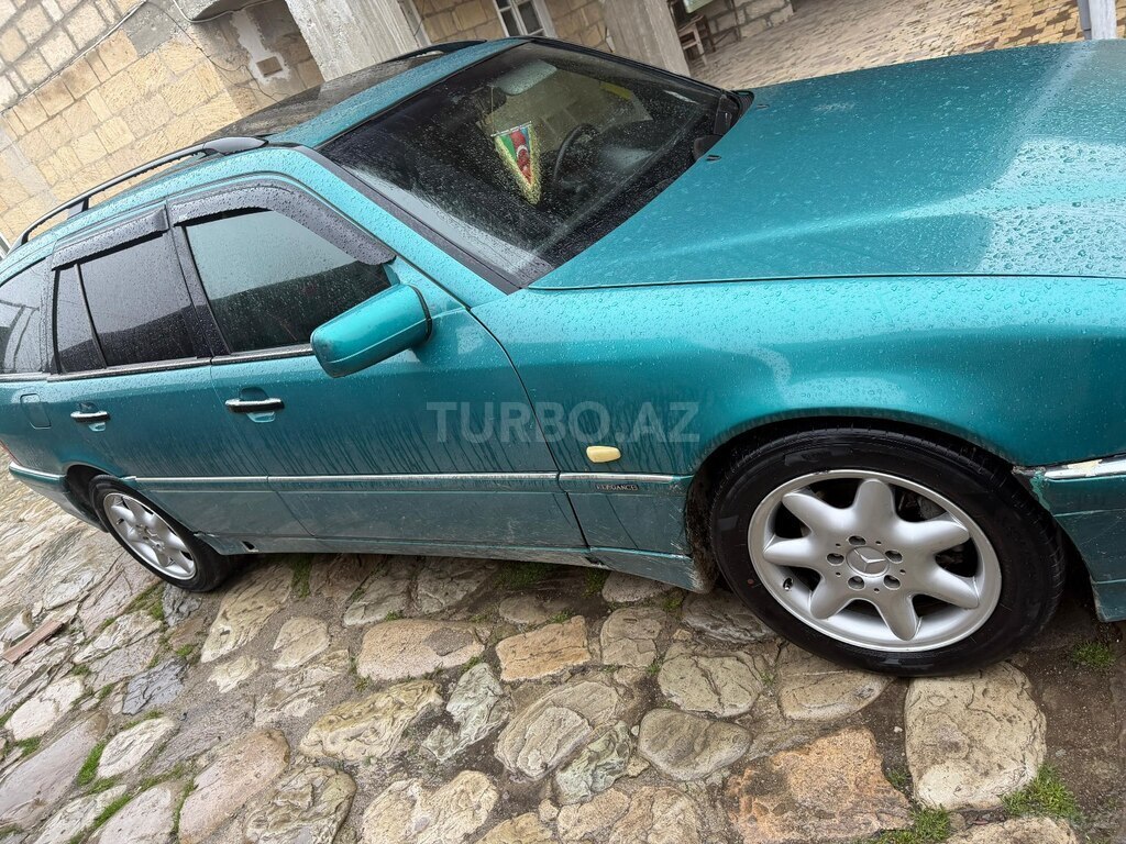 Mercedes C 180