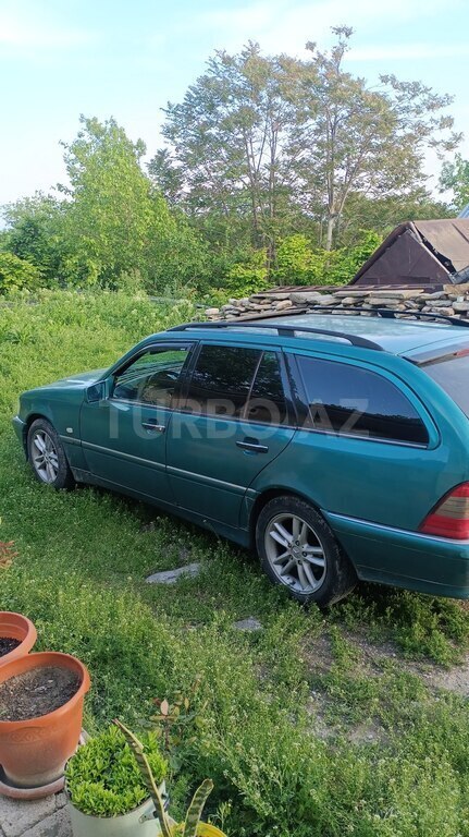 Mercedes C 180