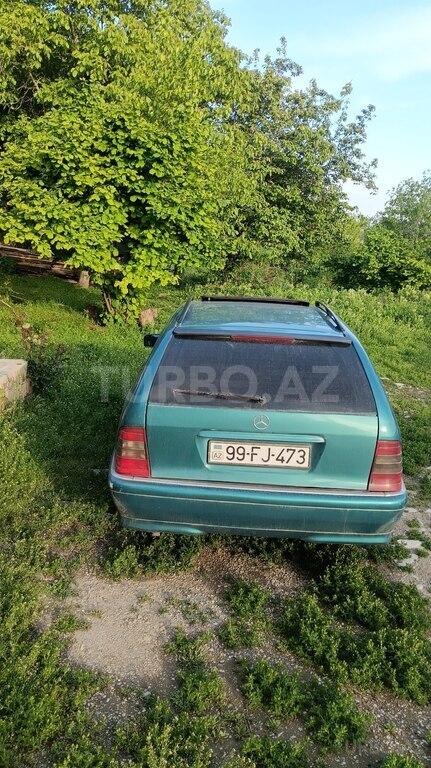 Mercedes C 180