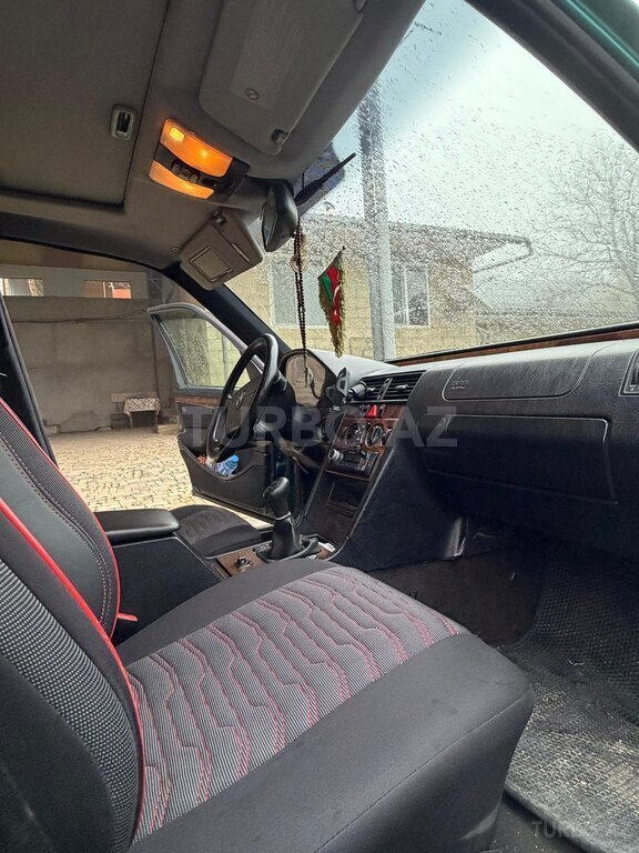 Mercedes C 180