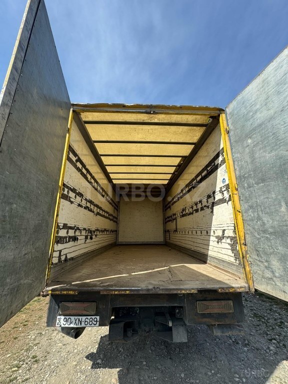 Mercedes Atego 811