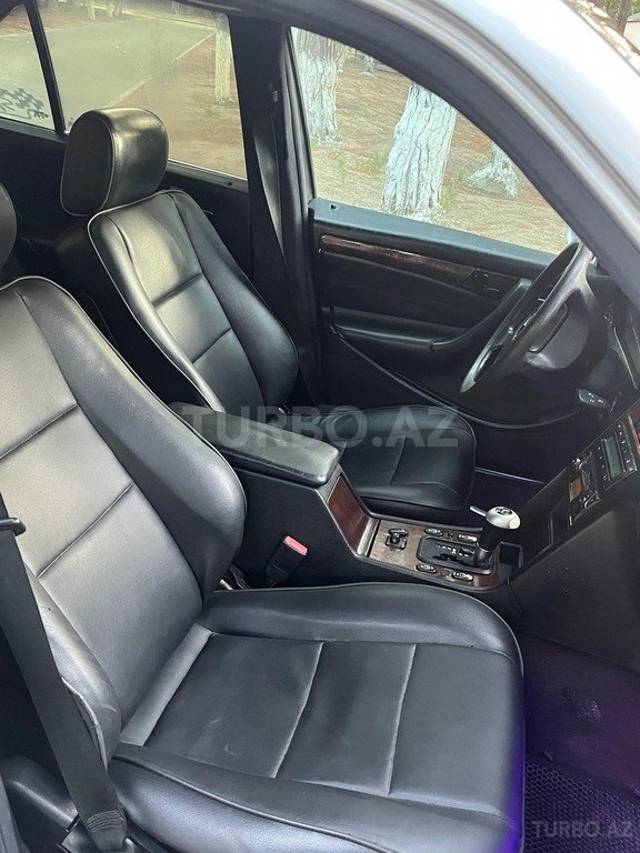 Mercedes C 240