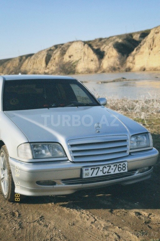 Mercedes C 240