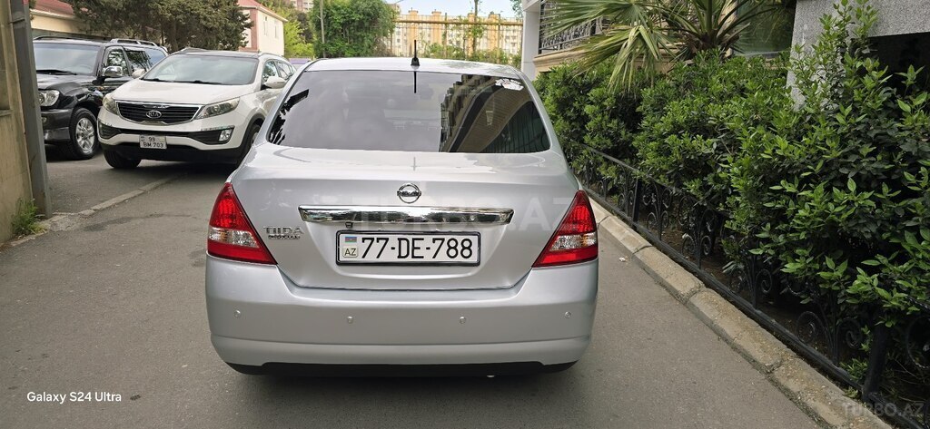 Nissan Tiida