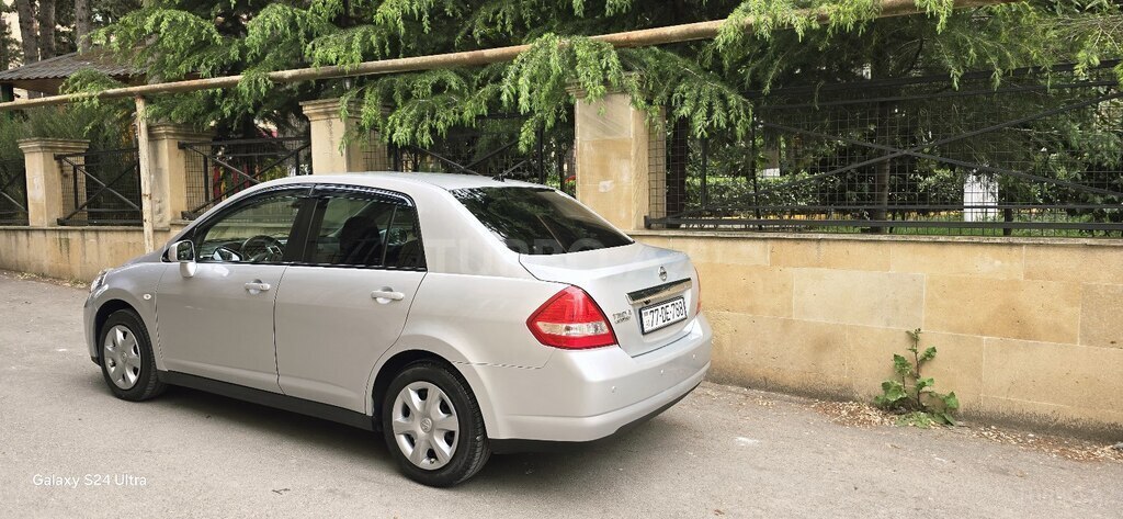 Nissan Tiida