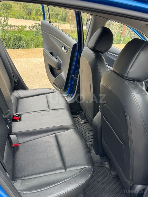 Kia Rio X-Line