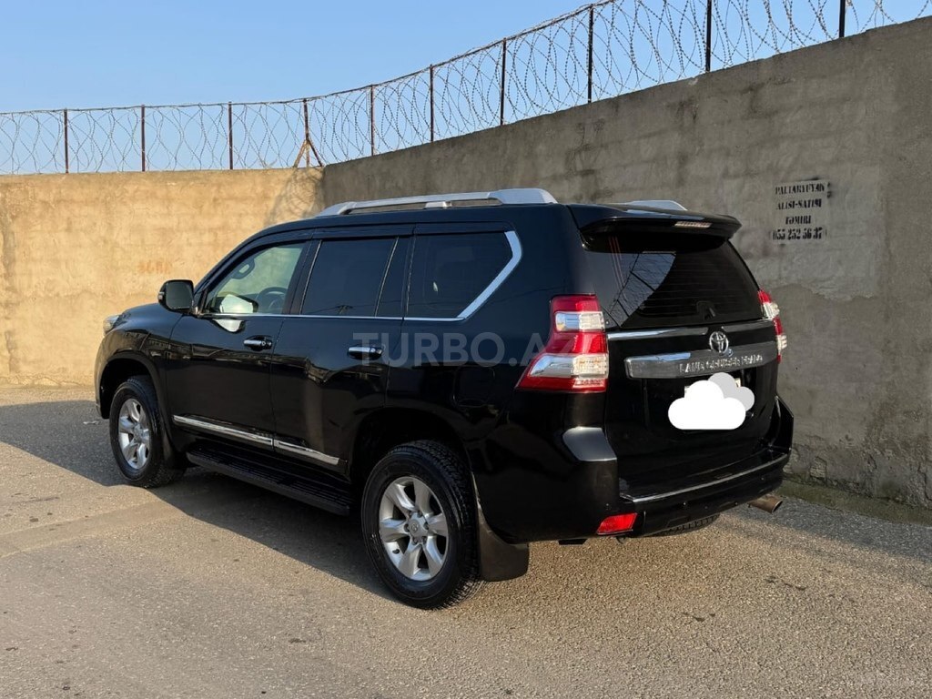 Toyota Land Cruiser Prado
