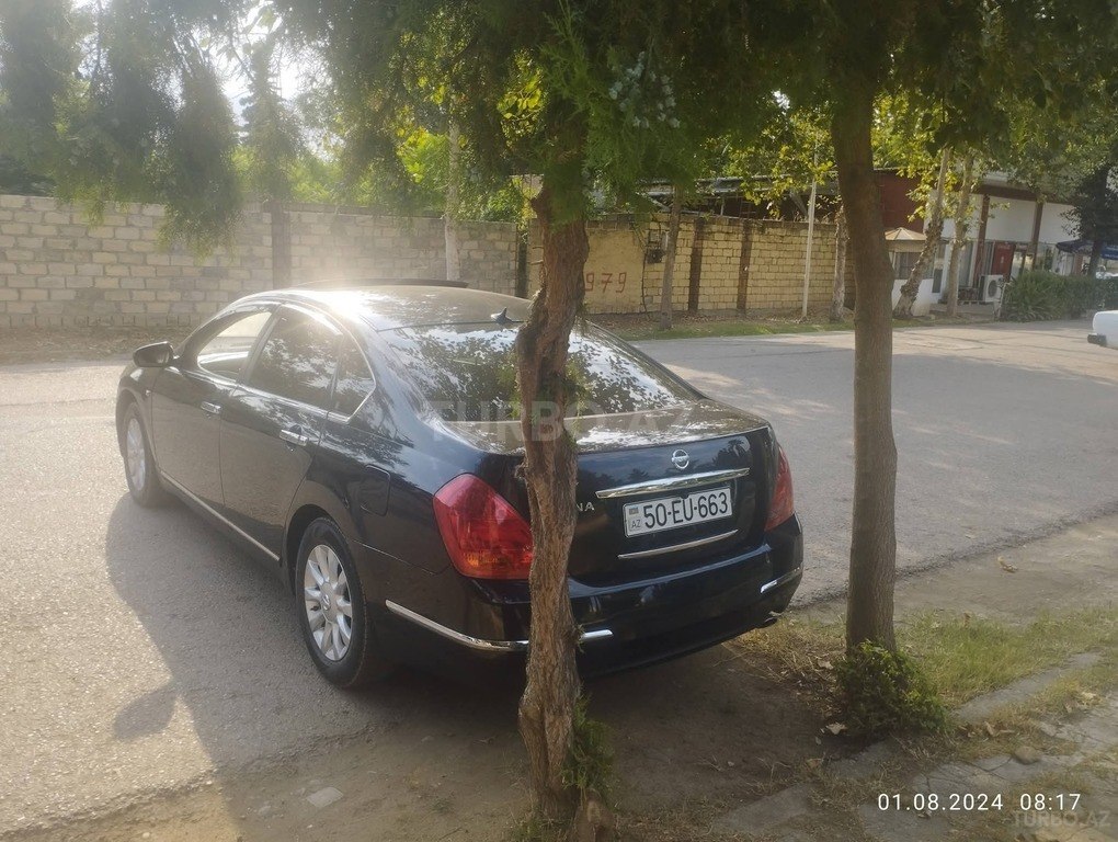 Nissan Teana