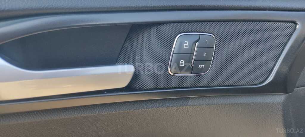 Ford Fusion (North America)