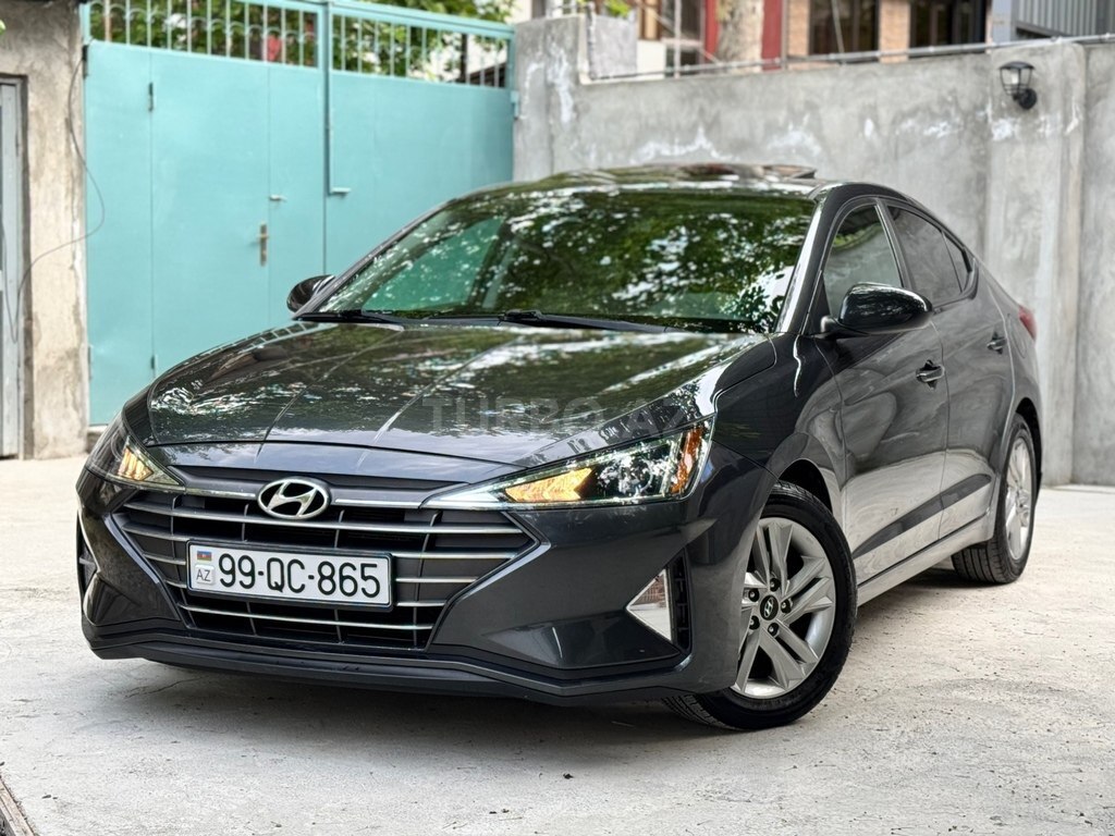 Hyundai Elantra