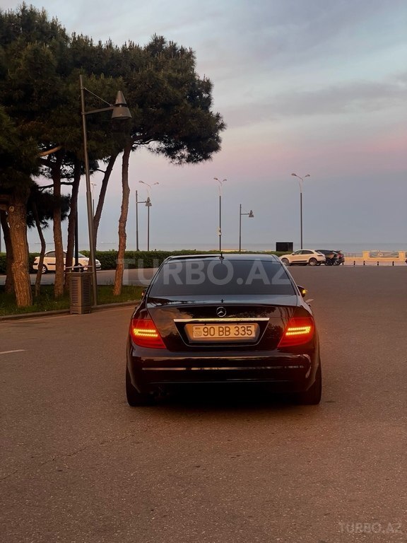 Mercedes C 250