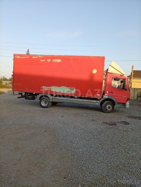 Mercedes Atego 815