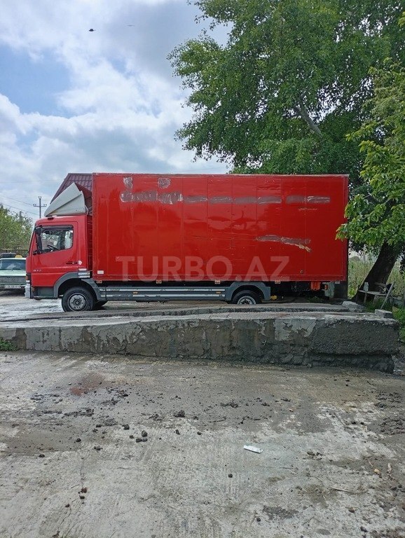 Mercedes Atego 815