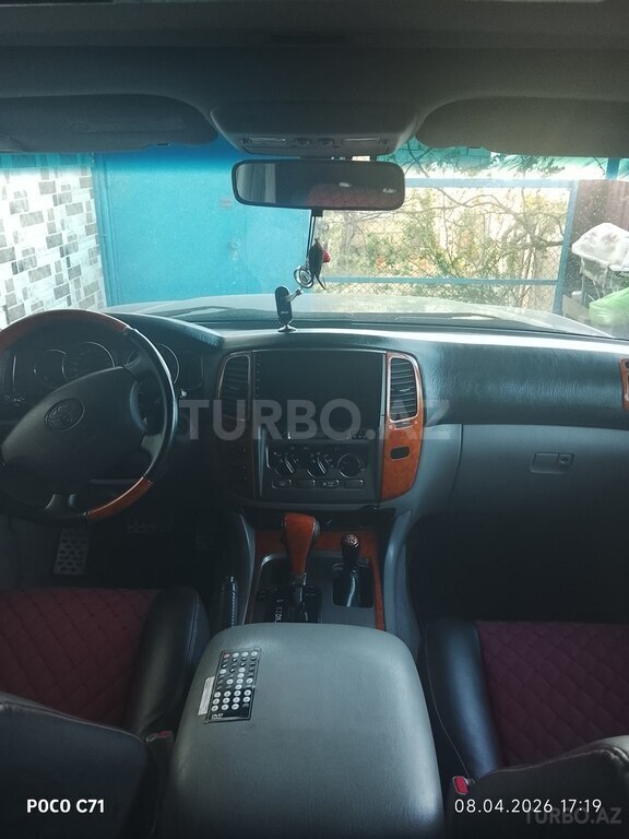 Toyota Land Cruiser