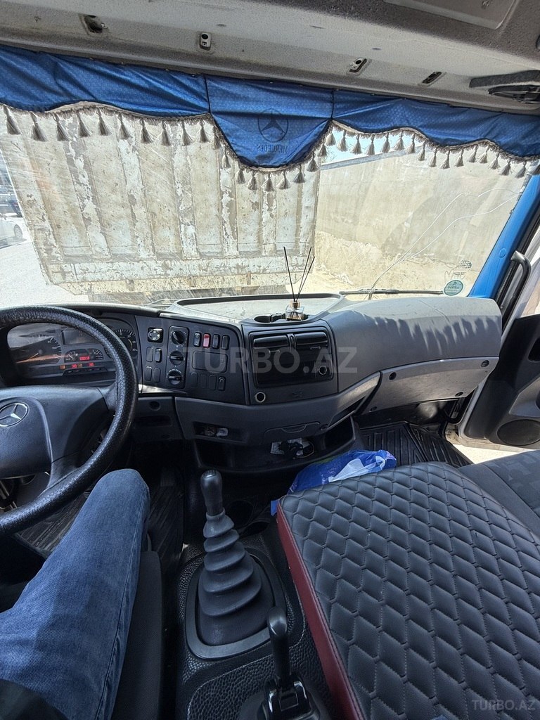 Mercedes Atego 818
